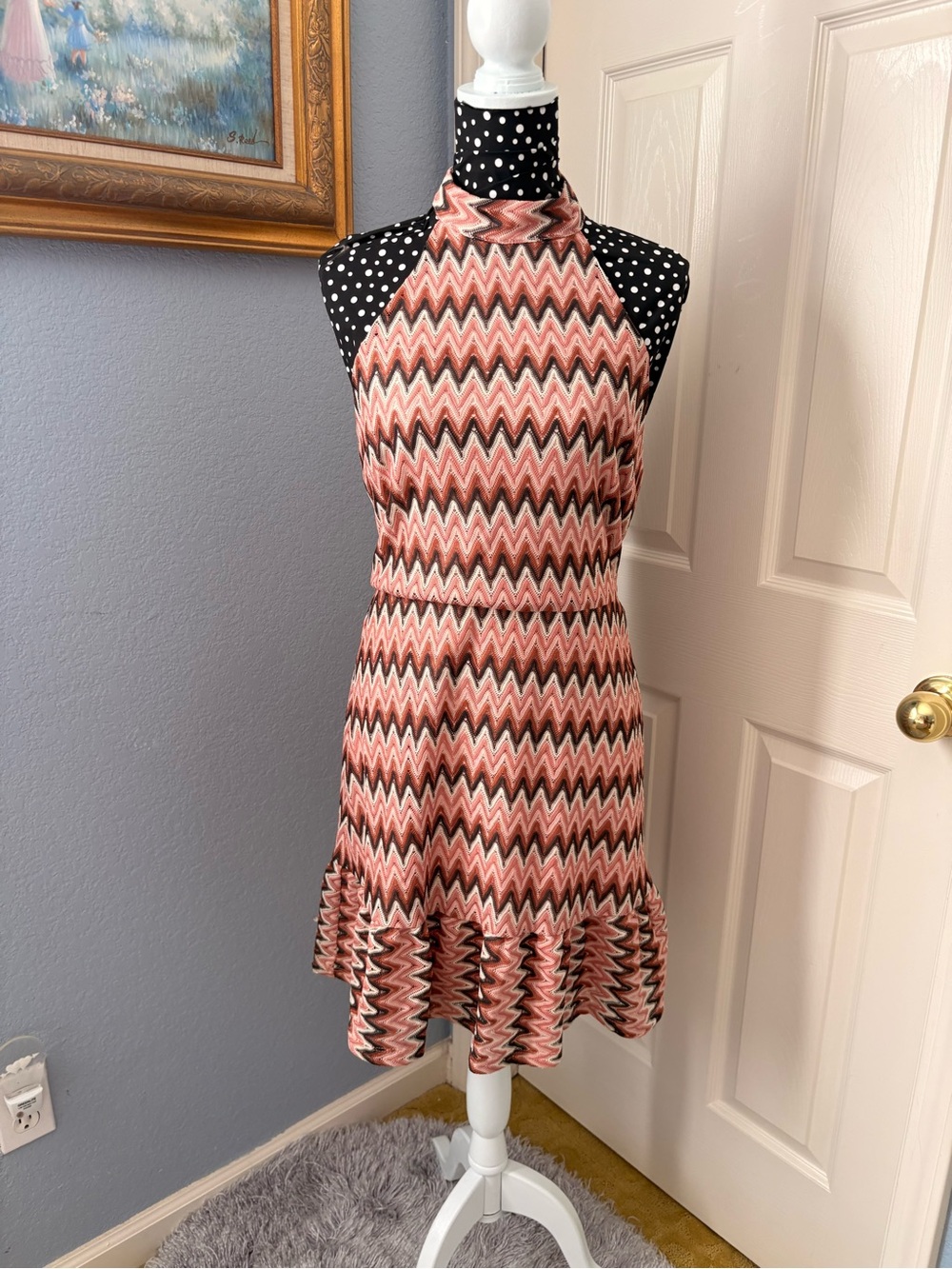 Donna Morgan Pink and Cream Chevron Halter Mini Dress